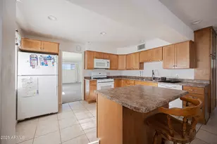 530 W 15th St, Tempe, AZ 85281 - Photo 8