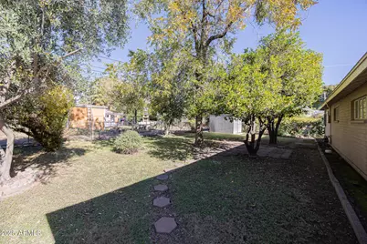 530 W 15th Street, Tempe, AZ 85281 - Photo 26