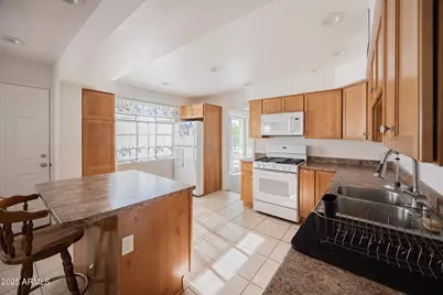 530 W 15th Street, Tempe, AZ 85281 - Photo 10