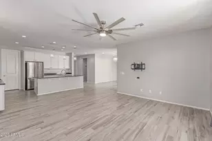 8010 W Atlantis Wy, Phoenix, AZ 85043 - Photo 10
