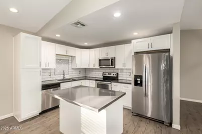 19237 N 5th Avenue, Phoenix, AZ 85027 - Photo 4