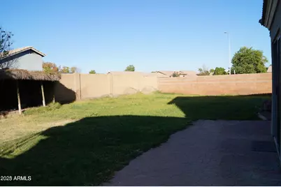 8102 W Hammond Lane, Phoenix, AZ 85043 - Photo 30