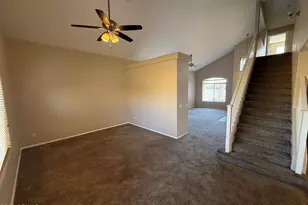 8102 W Hammond Ln, Phoenix, AZ 85043 - Photo 6