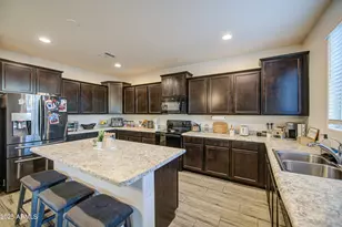 10426 W Crown King Rd, Tolleson, AZ 85353 - Photo 14