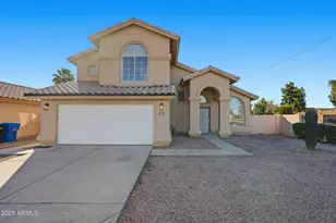 1417 W Wagoner Rd, Phoenix, AZ 85023 - Photo 1