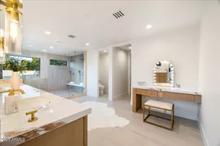 10144 E Sahuaro Dr, Scottsdale, AZ 85260 - Photo 30