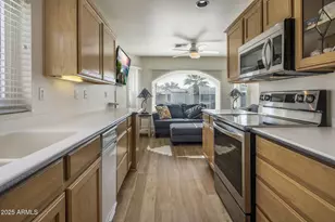 8120 N 10th Pl, Phoenix, AZ 85020 - Photo 10