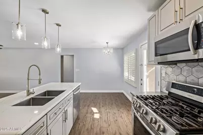 2439 E Minnezona Avenue, Phoenix, AZ 85016 - Photo 4