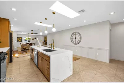 1540 E Cheery Lynn Road, Phoenix, AZ 85014 - Photo 10