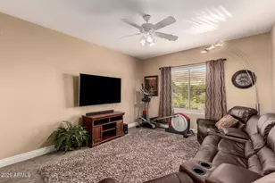 203 W Desert Flower Ln, Phoenix, AZ 85045 - Photo 36