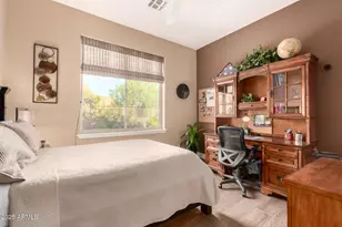 203 W Desert Flower Ln, Phoenix, AZ 85045 - Photo 38