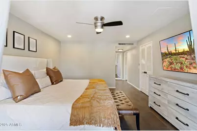 7802 E Mackenzie Drive, Scottsdale, AZ 85251 - Photo 18