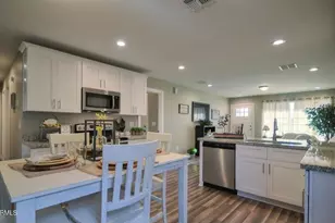 5829 S 12th Ln, Phoenix, AZ 85041 - Photo 4