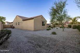 10037 W Cashman Dr, Peoria, AZ 85383 - Photo 40