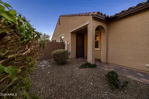 10037 W Cashman Dr, Peoria, AZ 85383 - Photo 4