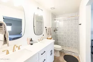 8132 E Valley View Rd, Scottsdale, AZ 85250 - Photo 10