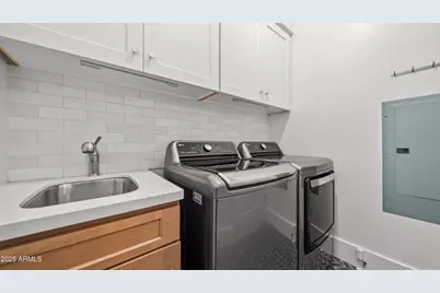 5250 E Deer Valley Drive #401, Phoenix, AZ 85054 - Photo 26