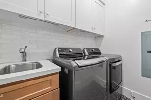 5250 E Deer Valley Dr, Phoenix, AZ 85054 - Photo 26