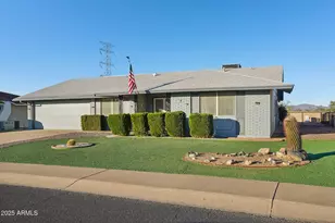 11165 W Cameo Dr, Sun City, AZ 85351 - Photo 38