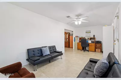 11165 W Cameo Drive, Sun City, AZ 85351 - Photo 10