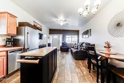 17200 W Bell Road #561, Surprise, AZ 85374 - Photo 10