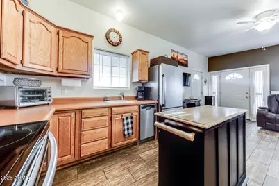 17200 W Bell Road #561, Surprise, AZ 85374 - Photo 14