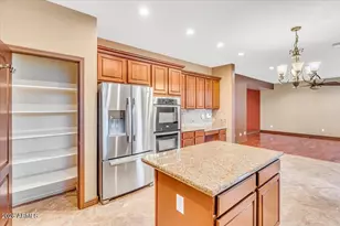 322 W Montego Dr, Casa Grande, AZ 85122 - Photo 10