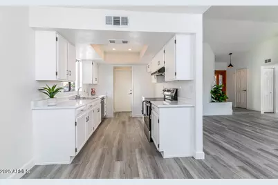 1519 W Mission Drive, Chandler, AZ 85224 - Photo 16