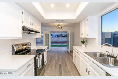 1519 W Mission Drive, Chandler, AZ 85224 - Photo 12