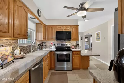 649 N 61st Place, Mesa, AZ 85205 - Photo 12