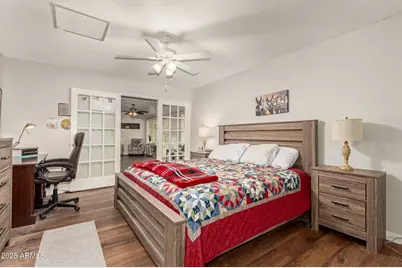 13610 N Hawthorn Drive, Sun City, AZ 85351 - Photo 12