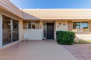 13610 N Hawthorn Dr, Sun City, AZ 85351 - Photo 16