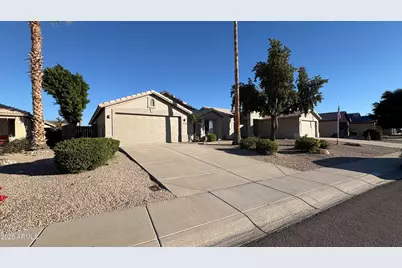 9214 W Ross Avenue, Peoria, AZ 85382 - Photo 2