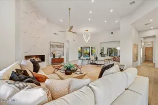 9219 E Los Gatos Dr, Scottsdale, AZ 85255 - Photo 8