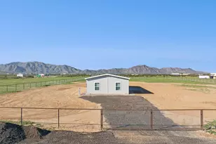 18110 N Amelia Dr, Maricopa, AZ 85139 - Photo 36