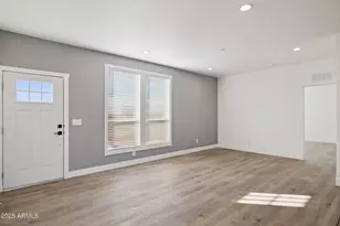 18110 N Amelia Dr, Maricopa, AZ 85139 - Photo 8