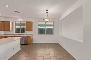 20507 N 89th Dr, Peoria, AZ 85382 - Photo 10