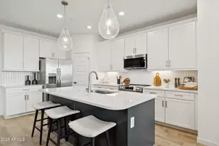 11868 W Burnside Trail, Peoria, AZ 85383 - Photo 8