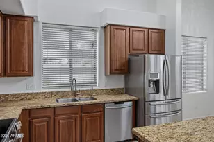 2604 E Glass Ln, Phoenix, AZ 85042 - Photo 16