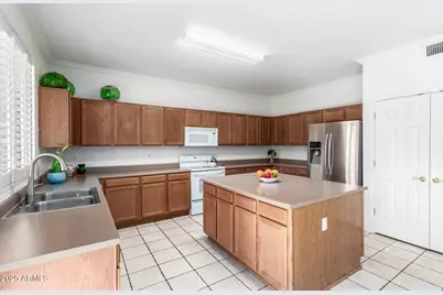 10355 W Willow Lane, Avondale, AZ 85392 - Photo 14