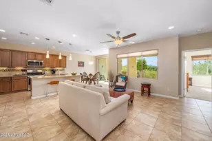 883 N Broken Hills Dr, Green Valley, AZ 85614 - Photo 8