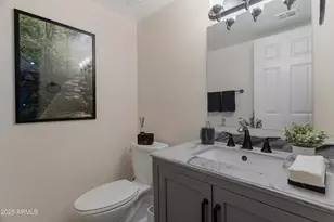 5102 N 31st Pl, Phoenix, AZ 85016 - Photo 8