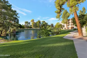 5102 N 31st Pl, Phoenix, AZ 85016 - Photo 14