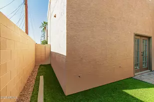 3221 N 37th St, Phoenix, AZ 85018 - Photo 36