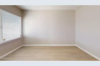 2214 N 24th Place, Phoenix, AZ 85008 - Photo 10