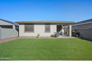 35455 W Cartegna Ln, Maricopa, AZ 85138 - Photo 10