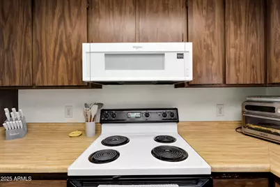 10828 N Biltmore Drive #223, Phoenix, AZ 85029 - Photo 6