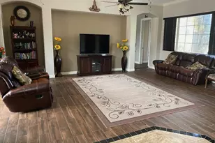 2757 E Powell Way, Gilbert, AZ 85298 - Photo 4