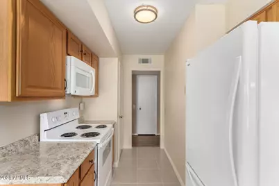 18001 N 99th Drive, Sun City, AZ 85373 - Photo 14