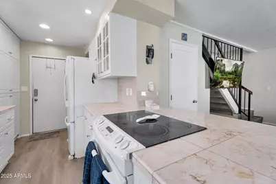 4801 E Euclid Avenue #3, Phoenix, AZ 85044 - Photo 6